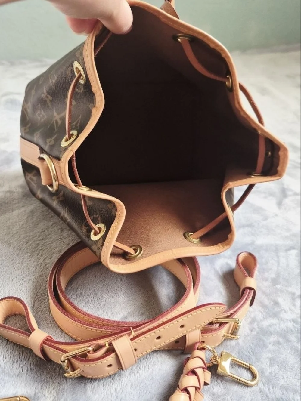 Authentic Louis Vuitton Noé BB Monogram Canvas